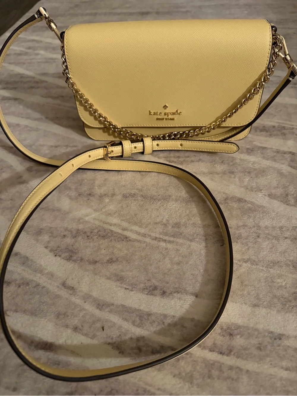 Kate Spade Madison Willow MINI flap crossbody bag in YELLOW